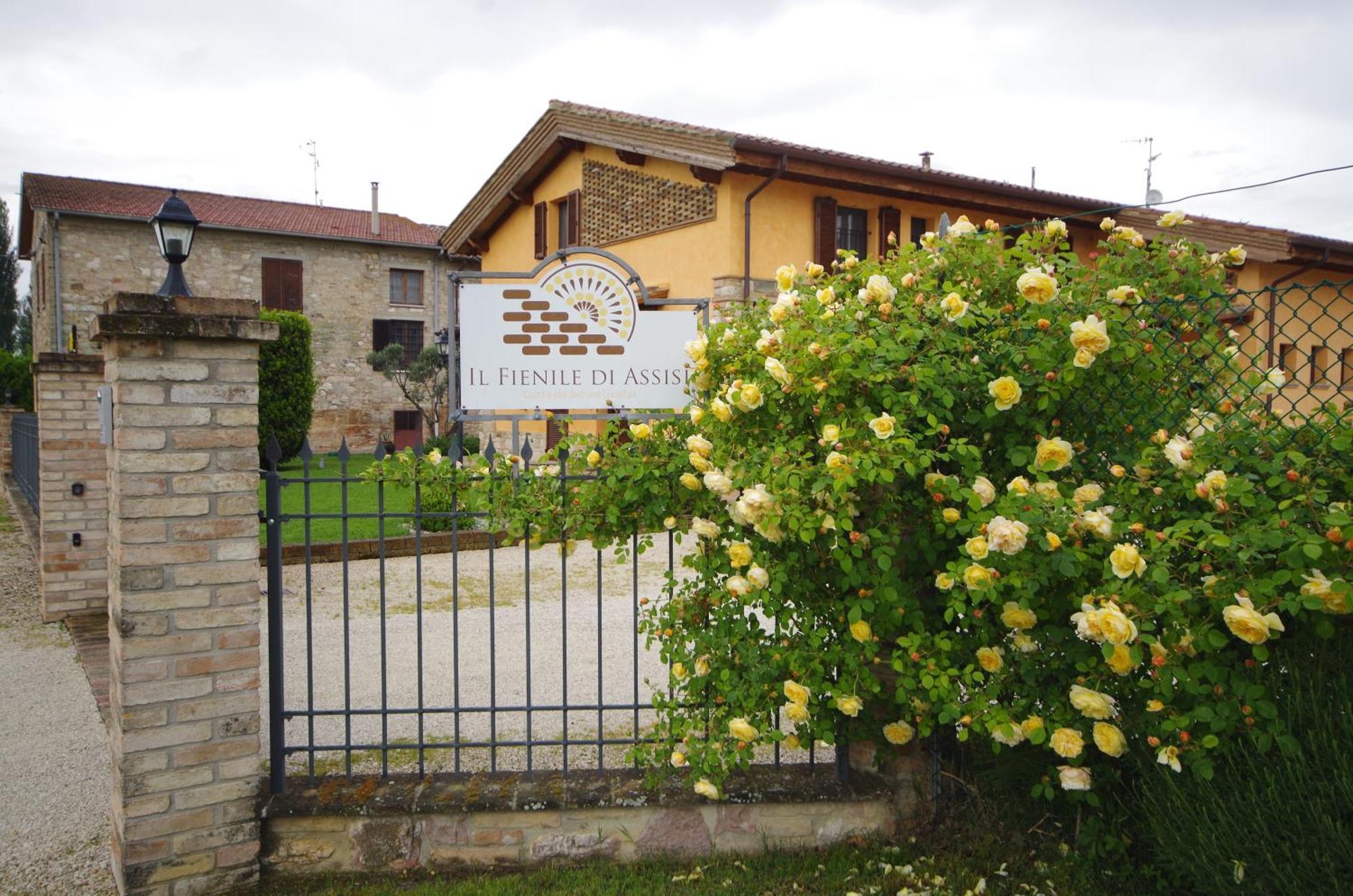 Il Fienile Di Assisi Villa Kültér fotó