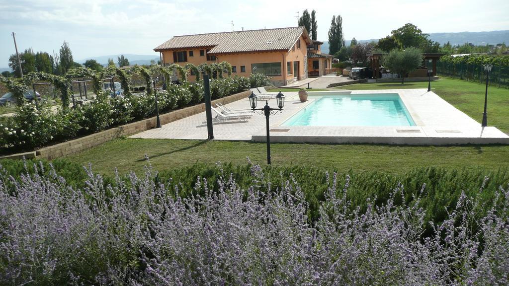 Il Fienile Di Assisi Villa Kültér fotó